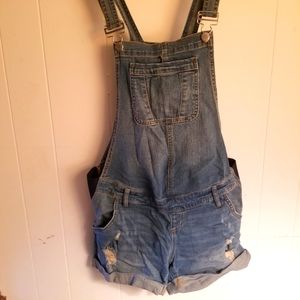 Maternity overall shorts